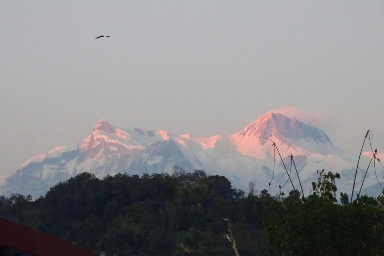 Hotel Karuna Pokhara Exterior photo